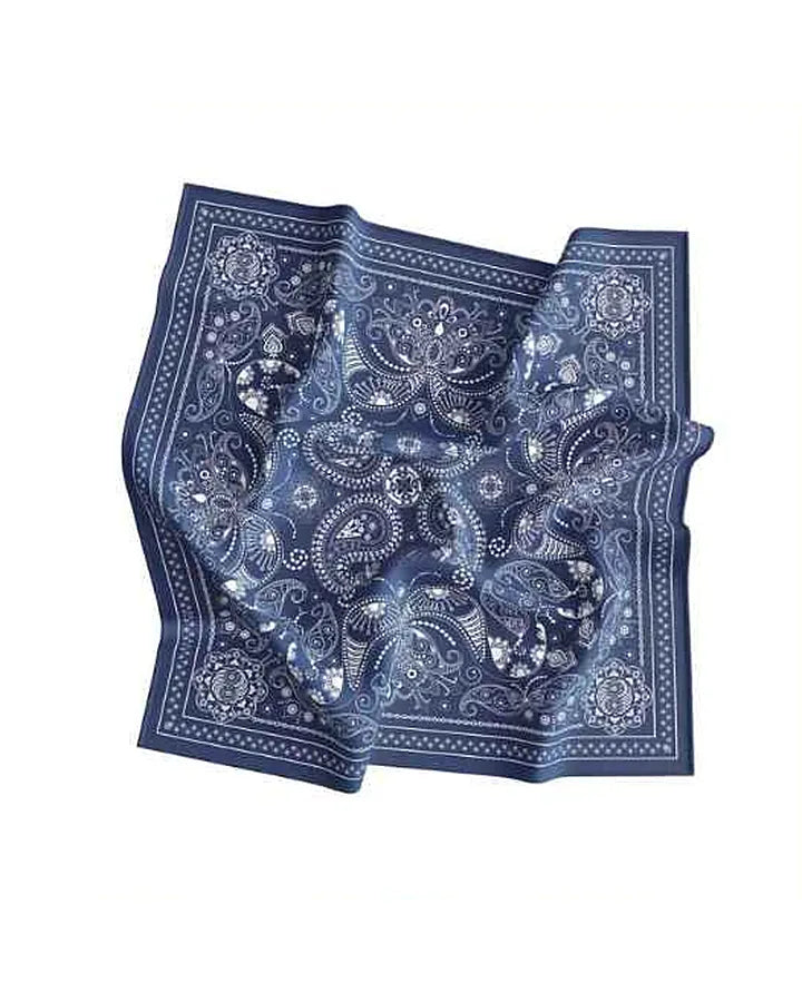 Aasmaan bandana hanging