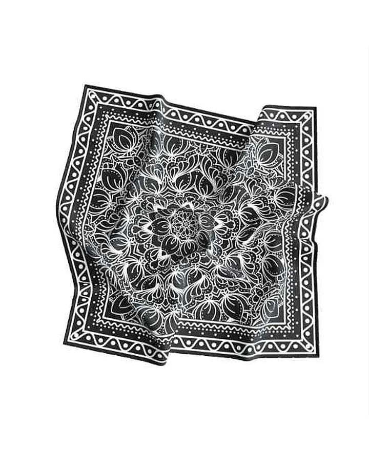 Kolam bandana hanging